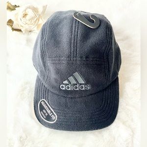 New with tags MEN’S ADIDAS AEROREADY COLD WEATHER TRAINER HAT BLACK ON BLACK